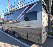2019 Tiffin Wayfarer 25QW, $ 99,974