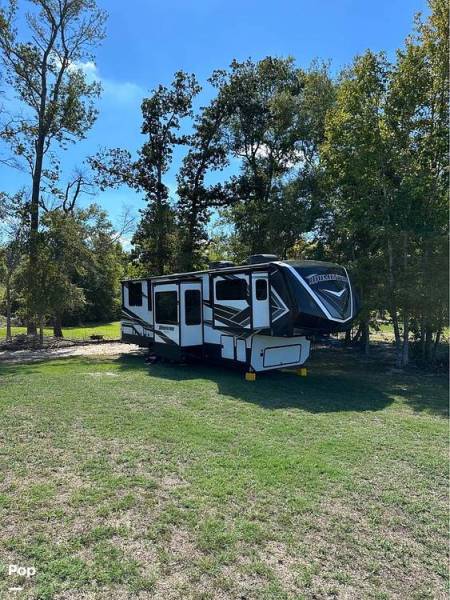 2021 Grand Design Momentum 376THS, $ 90,000