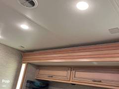 2017 Newmar Canyon Star 3710, $ 64,900