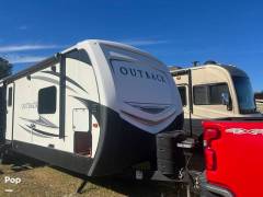 2018 Keystone Outback 328RL, $ 34,000