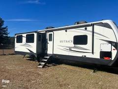 2018 Keystone Outback 328RL, $ 34,000