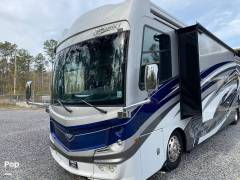 2020 Fleetwood Discovery LXE 40G, $ 216,000