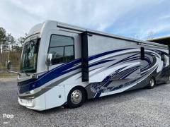 2020 Fleetwood Discovery LXE 40G, $ 216,000
