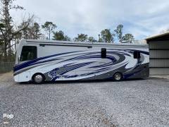 2020 Fleetwood Discovery LXE 40G, $ 216,000
