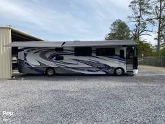 2020 Fleetwood Discovery LXE 40G, $ 216,000