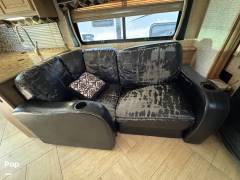 2015 Coachmen Encounter 37SA, $ 57,412