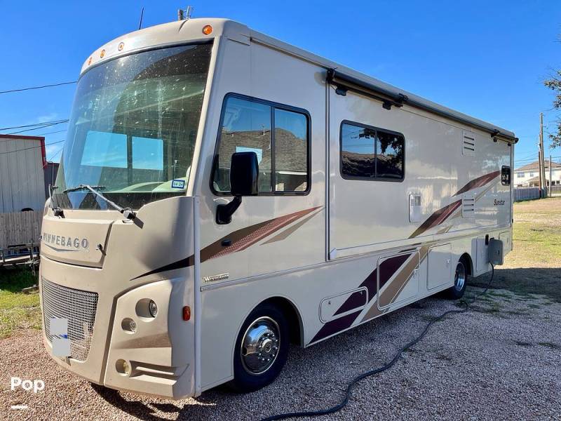 2019 Winnebago Sunstar 29V, $ 75,000
