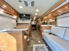 2019 Winnebago Sunstar 29V, $ 75,000