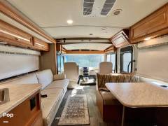 2019 Winnebago Sunstar 29V, $ 75,000