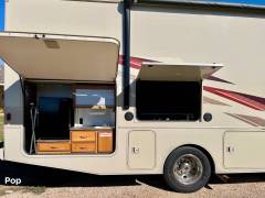 2019 Winnebago Sunstar 29V, $ 75,000