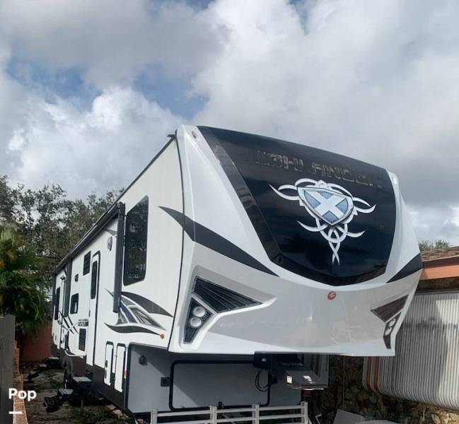 2019 Highland Ridge Highlander 327G, $ 67,000