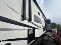 2019 Highland Ridge Highlander 327G, $ 67,000