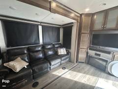 2019 Highland Ridge Highlander 327G, $ 67,000