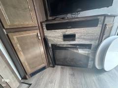 2019 Highland Ridge Highlander 327G, $ 67,000