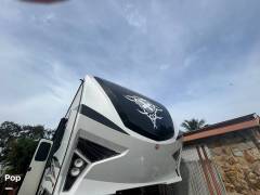 2019 Highland Ridge Highlander 327G, $ 67,000