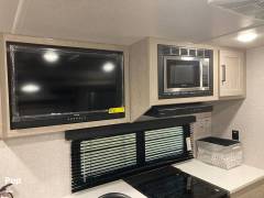 2023 Forest River Flagstaff 25bsds, $ 36,999