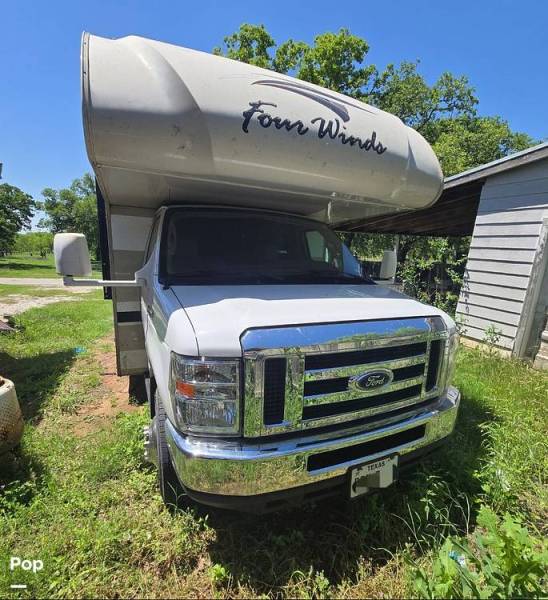 2018 Thor Motor Coach Four Winds 30D, $ 69,000