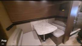 2018 Thor Motor Coach Four Winds 30D, $ 69,000
