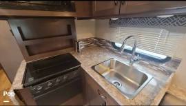 2018 Thor Motor Coach Four Winds 30D, $ 69,000