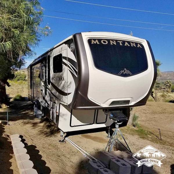 2018 Keystone Montana 3730FL, $ 45,000
