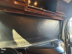 2017 American Coach American Revolution 42S, $ 187,000