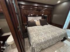 2017 American Coach American Revolution 42S, $ 187,000