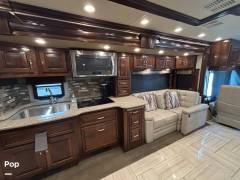 2017 American Coach American Revolution 42S, $ 187,000