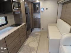 2022 Jayco Melbourne Prestige 24RP, $ 99,950