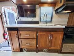 2023 Winnebago Minnie Winnie 31K, $ 90,000