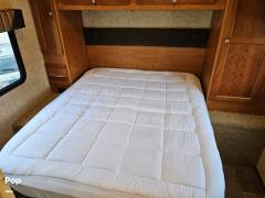 2016 Itasca Sunstar 26HE, $ 40,000