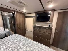 2019 Keystone Montana High Country 373RD, $ 45,000