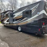 2010 Winnebago Journey 40T, $ 115,000