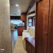 2010 Winnebago Journey 40T, $ 115,000