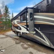 2010 Winnebago Journey 40T, $ 115,000
