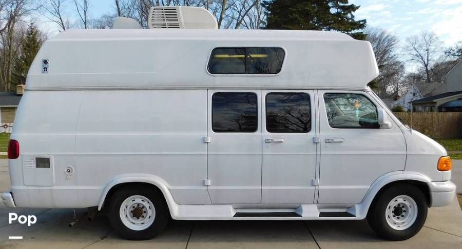 2002 Dodge 3500 Grooming Van, $ 49,900
