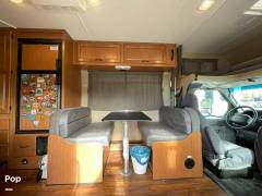 2017 Thor Motor Coach Majestic 23A, $ 19,000