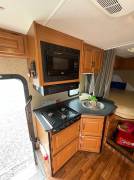 2017 Thor Motor Coach Majestic 23A, $ 19,000