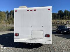 2017 Thor Motor Coach Majestic 23A, $ 19,000