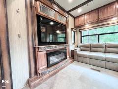 2019 Heartland Big Country 3965DSS, $ 44,000