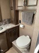 2018 Thor Motor Coach Chateau 31Y, $ 64,500