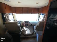 2010 Thor Motor Coach Serrano 31X, $ 50,000