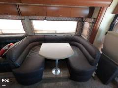 2010 Thor Motor Coach Serrano 31X, $ 50,000