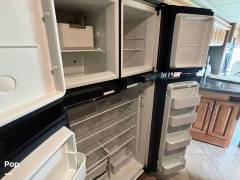 2015 Winnebago Adventurer 35P, $ 70,000