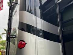 2015 Winnebago Adventurer 35P, $ 70,000