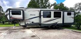 2017 Keystone Sprinter 326FWBHS, $ 32,000