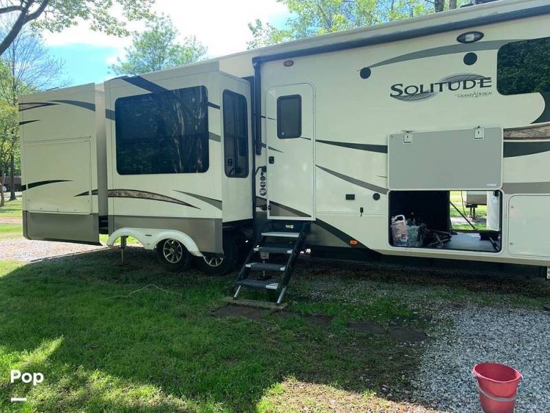2017 Grand Design Solitude 360RL, $ 46,000