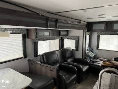 2020 Dutchmen Coleman 2955RL Light Series, $ 20,500