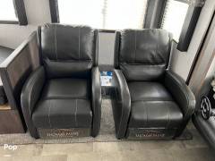 2020 Dutchmen Coleman 2955RL Light Series, $ 20,500