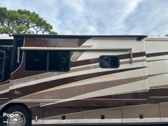 2005 Fleetwood Revolution 40C, $ 69,500