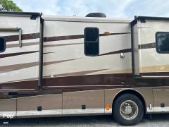 2005 Fleetwood Revolution 40C, $ 69,500